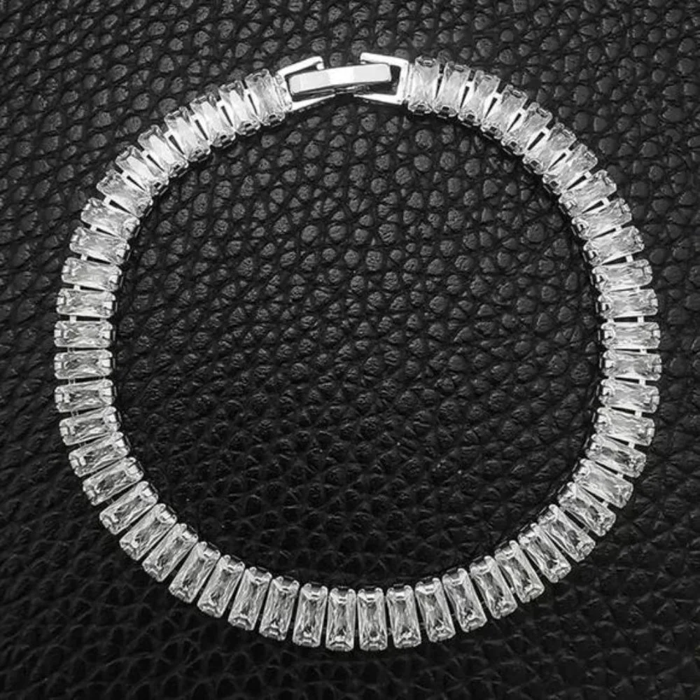 NEW LUXURY BANGLE 925 STERLING SILVER BRACELET, NICE BRACELET, CUTE BRACELET - Picture 2 of 7